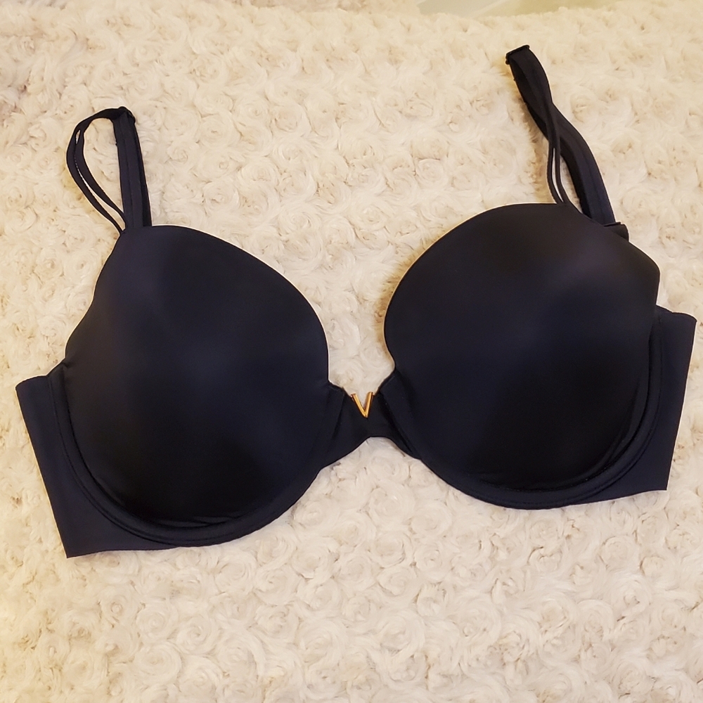 Victoria Secret Navy Bra